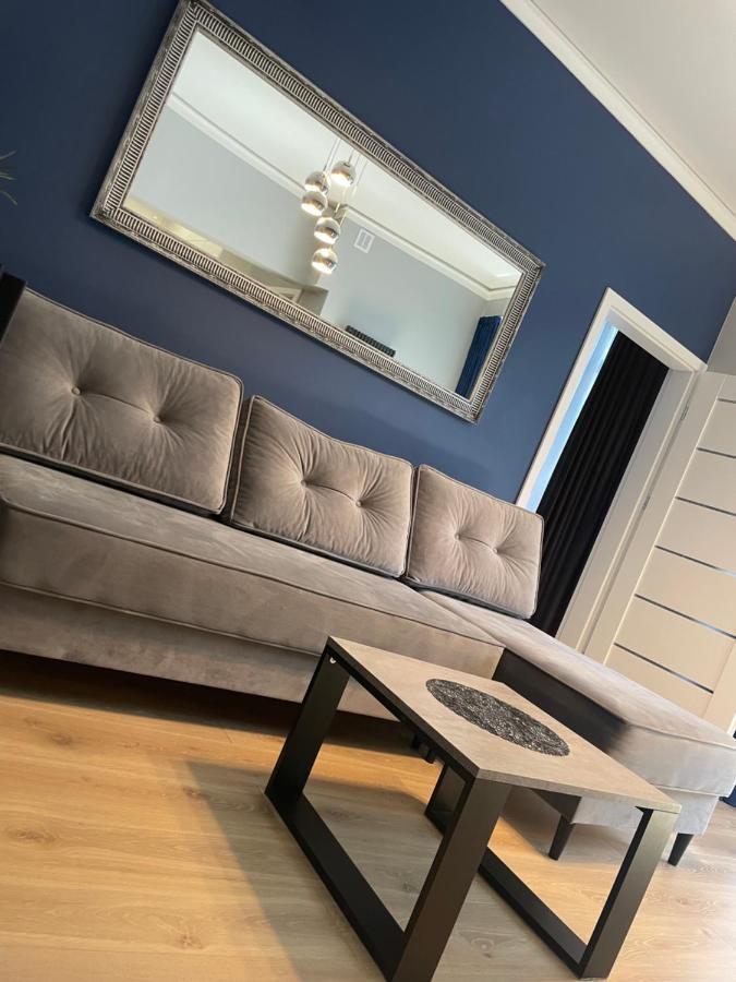 Apartment Navy Blue Z Tarasem Serock